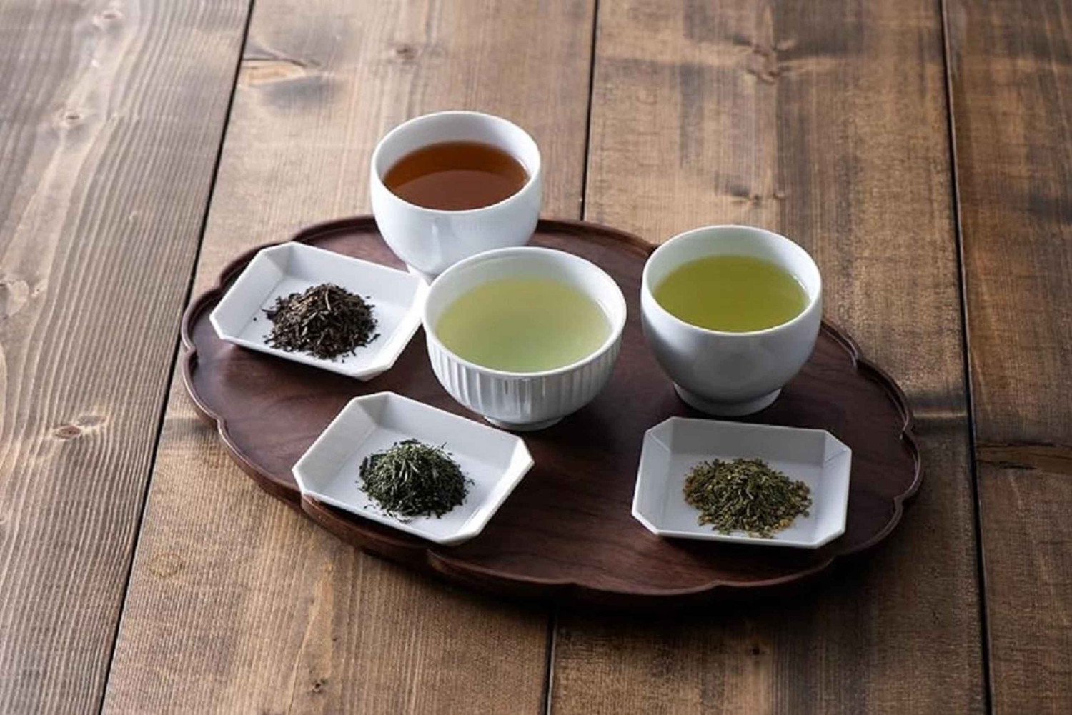 Sasebo: Experiência cultural com quimono, caligrafia e mercado