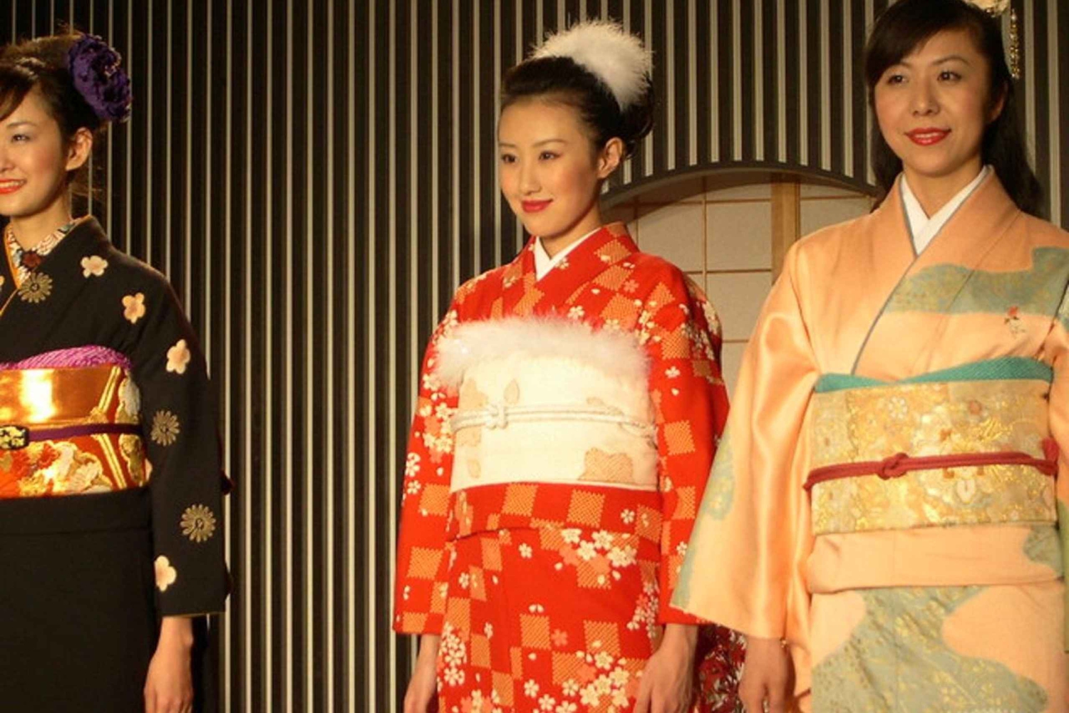 Sasebo: Experiência cultural com quimono, caligrafia e mercado