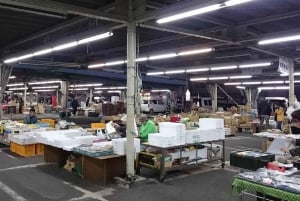 Sasebo: kimono, calligrafia ed esperienza culturale al mercato