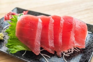 Shibuya Bar Hopping Tour (All-You-Can-Drink + Full Dinner)