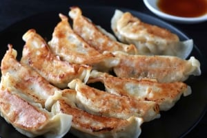 Shibuya Bar Hopping Tour (All-You-Can-Drink + Full Dinner)