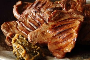 Shibuya Bar Hopping Tour (All-You-Can-Drink + Full Dinner)