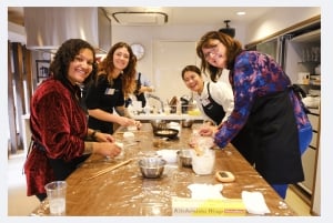Shibuya Tokyo: Onigiri & Tamagoyaki Cooking Class