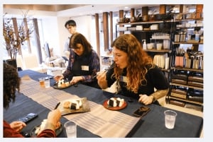 Shibuya Tokyo: Onigiri & Tamagoyaki Cooking Class