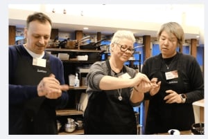 Shibuya Tokyo: Onigiri & Tamagoyaki Cooking Class