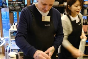 Shibuya Tokyo: Onigiri & Tamagoyaki Cooking Class