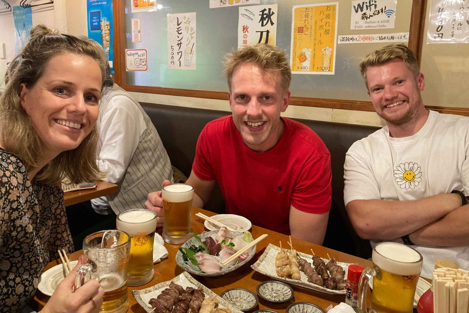 Shinjuku: Entdecke die versteckten lokalen Bars - 3,5 Stunden