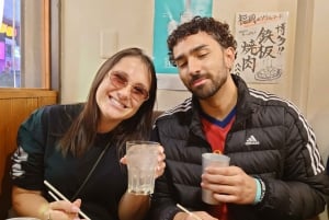 Shinjuku: Shjuku: Tutustu piilotettuihin paikallisiin baareihin - 3,5 tuntia