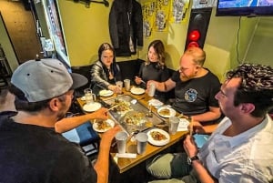 Shinjuku: Shjuku: Tutustu piilotettuihin paikallisiin baareihin - 3,5 tuntia