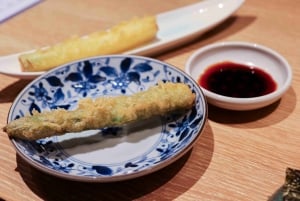 Tour gastronómico y de bebidas por los izakaya de Shinjuku