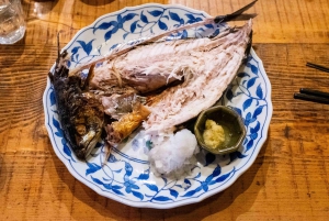 Tour gastronómico y de bebidas por los izakaya de Shinjuku