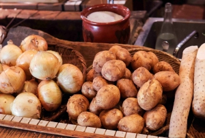 Tour gastronómico y de bebidas por los izakaya de Shinjuku