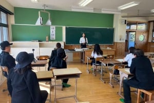 【Tokyo⇄Chiba】. Japansk skoledag - Kimino High School