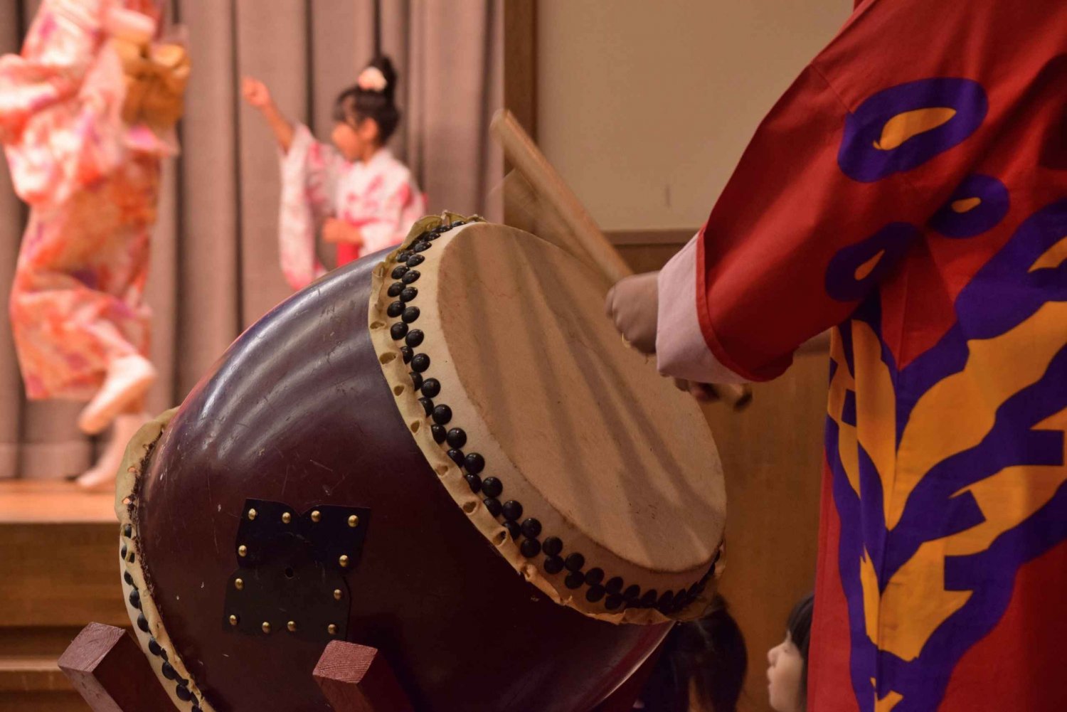 Tokyo: Esperienza di tamburo Taiko a Kabukicho con cena