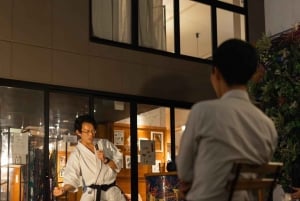 Tokyo: Engelsk standup-komikerkveld