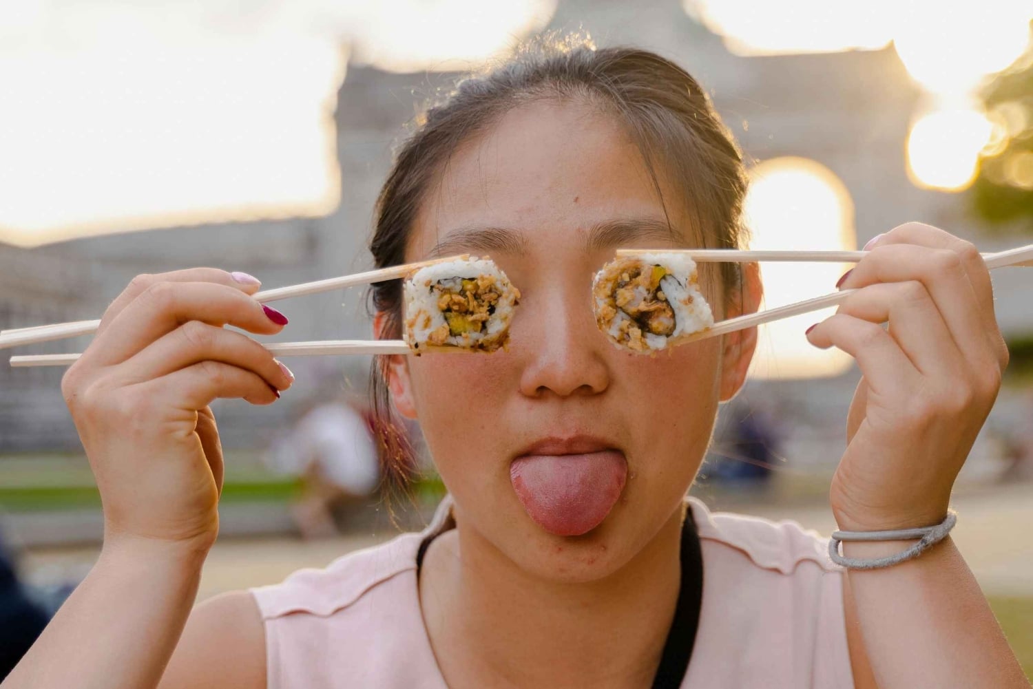 Straateten & Izakaya lekkernijen: Je ultieme culinaire tour door Tokio