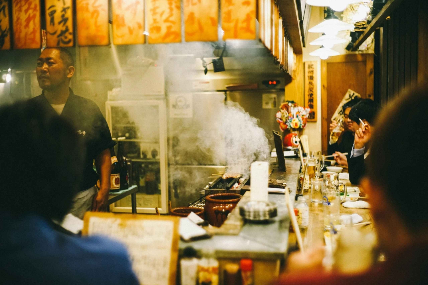 Straateten & Izakaya lekkernijen: Je ultieme culinaire tour door Tokio