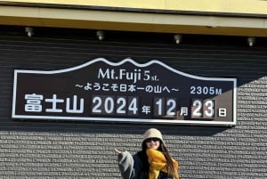 [Limitato alla stagione] Tour giornaliero della 5ª stazione del Monte Fuji e delle sorgenti termali