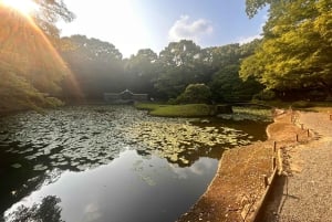 東京：プロの庭師ガイドがご案内する電動自転車で庭園をめぐるベーシックコース