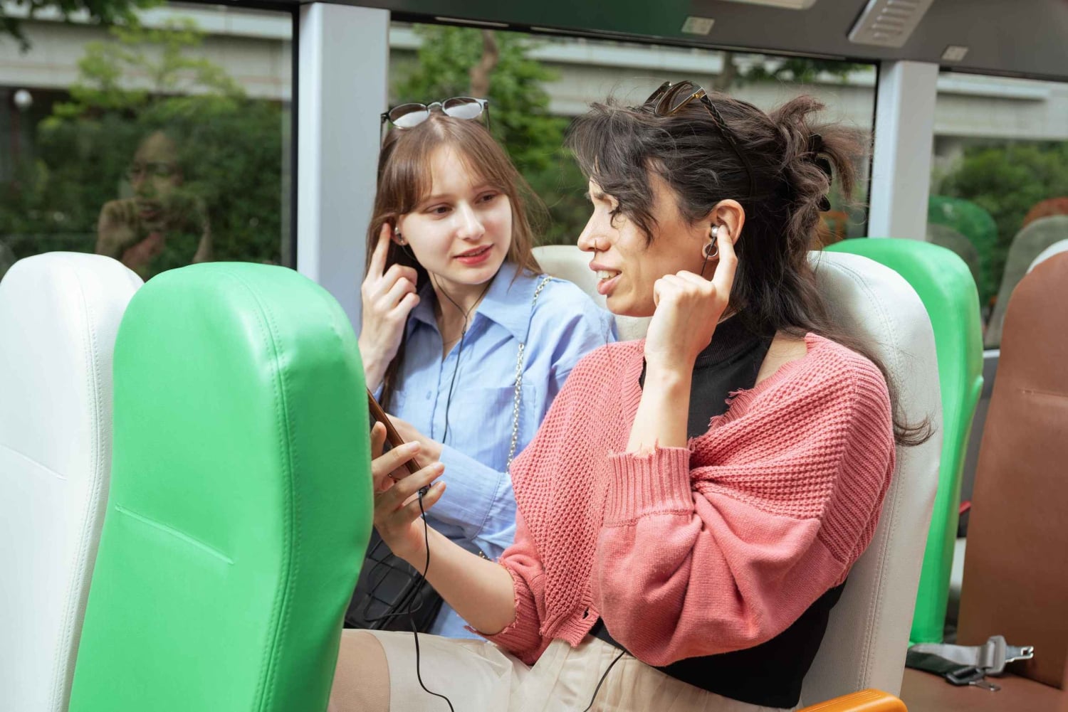 東京：音声ガイド付き60分パノラマオープントップバスツアー