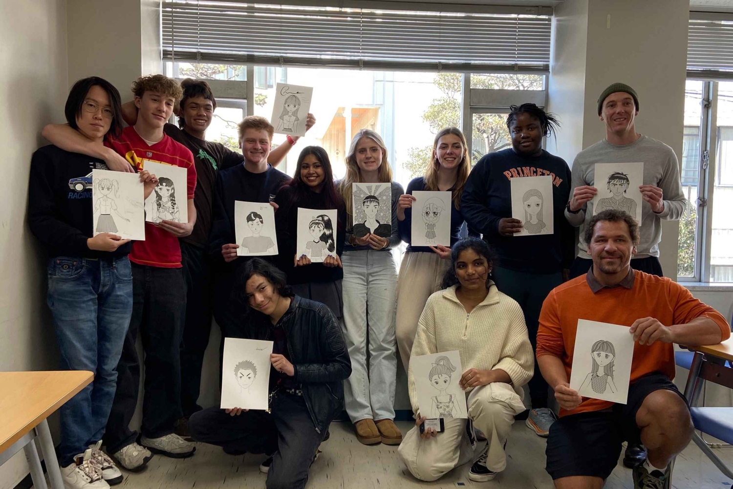 東京：秋葉原文化散策＆マンガ描画教室（3.5時間）