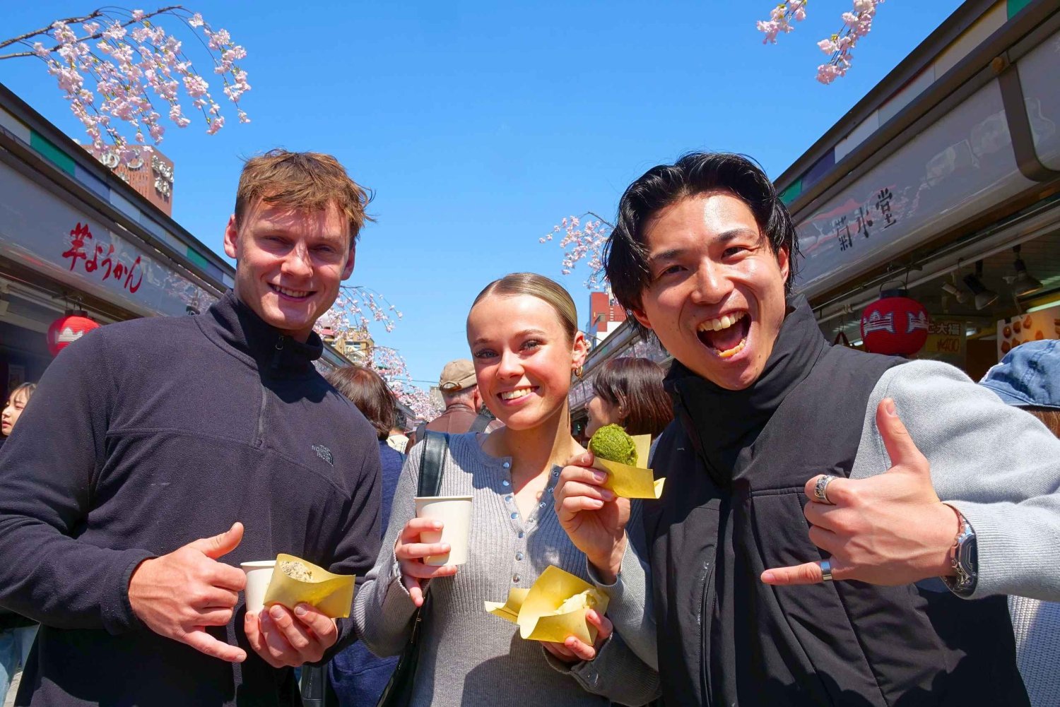Tokyo: Asakusa Food and Culture Tour with Lunch
