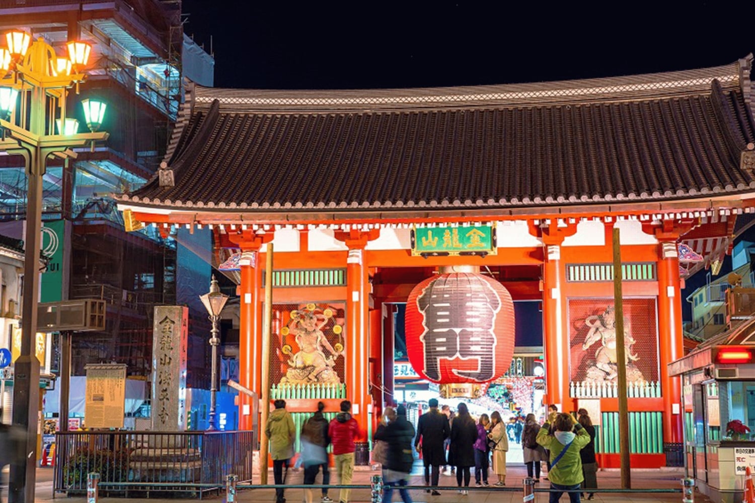 Tokio: Geführte Foodtour in Asakusa mit 12 Gerichten & 3 Getränken