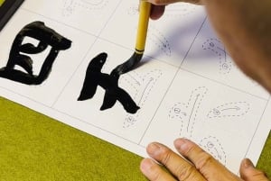 Tokyo: Asakusa Guided Tour