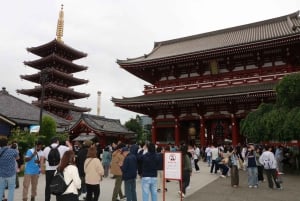 Tokyo: Asakusa Guided Tour