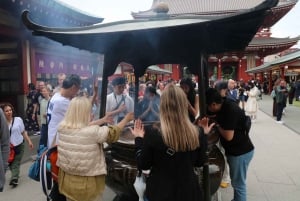Tokyo: Asakusa Guided Tour