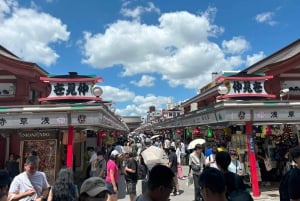 Tokio: zwiedzamy Asakusę, świątynię Sensoji, Skytree i przekąski