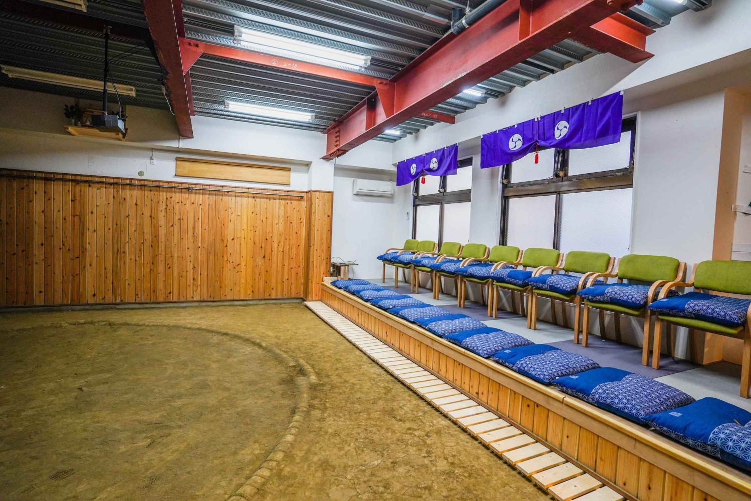 Tokyo: Autentisk sumobryting med lunsj