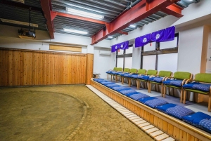 Tokyo: Autentisk sumobryting med lunsj