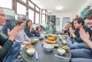 Tokyo: Autentisk sumobryting med lunsj