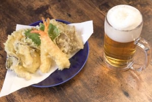 Tokyo Bar Hopping in Shinjuku (All-You-Can-Drink & Dinner)