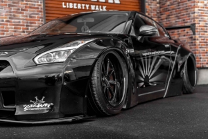 Tokio Drift: GT-R Car Club R35 Liberty Walk Daikoku Treffen