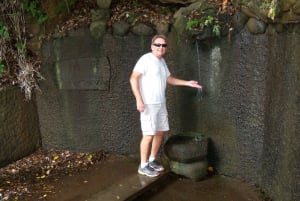 Tokyo: Calligraphy Class and Walking Tour