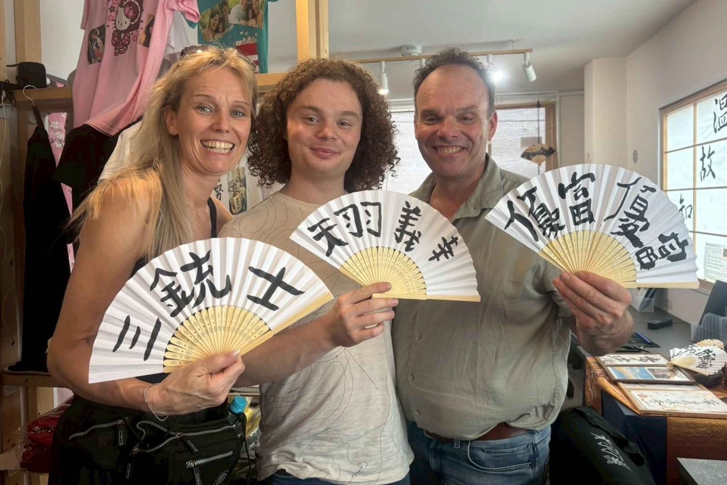 Tokio: Kaligrafia i wykonanie własnego wachlarza w Asakusa