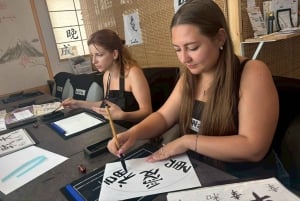 Tokyo : calligraphie et fabrication de votre éventail pliant original à Asakusa