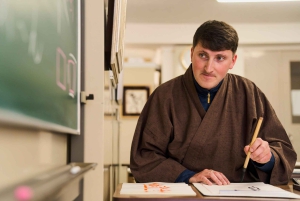 Токио: Мастерская каллиграфии и создание оригинальных футболок