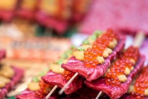 Tokyo: Classic Tsukiji Food Tour