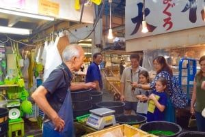 Tokyo: Classic Tsukiji Food Tour