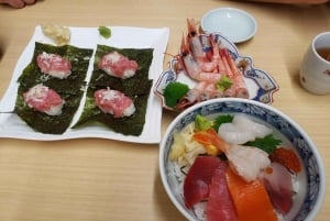 Tokyo: Classic Tsukiji Food Tour