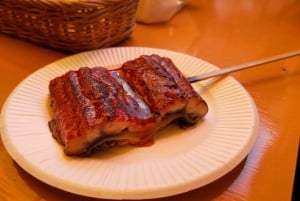 Tokyo: Classic Tsukiji Food Tour