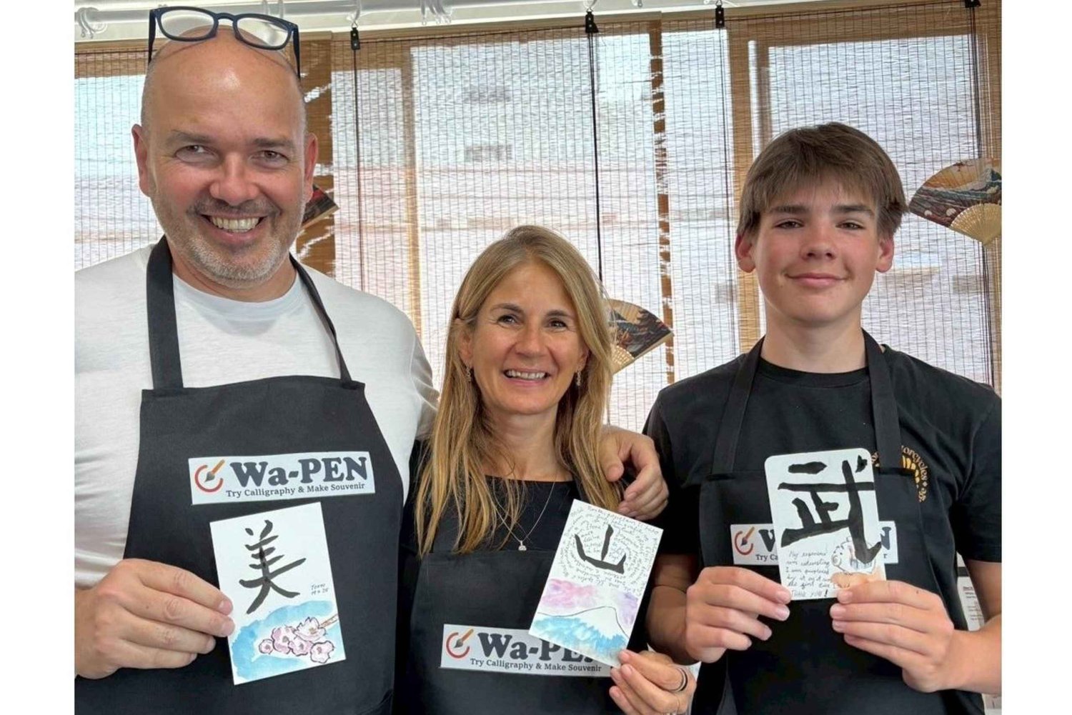 Tokyo : calligraphie et fabrication de votre éventail pliant original à Asakusa