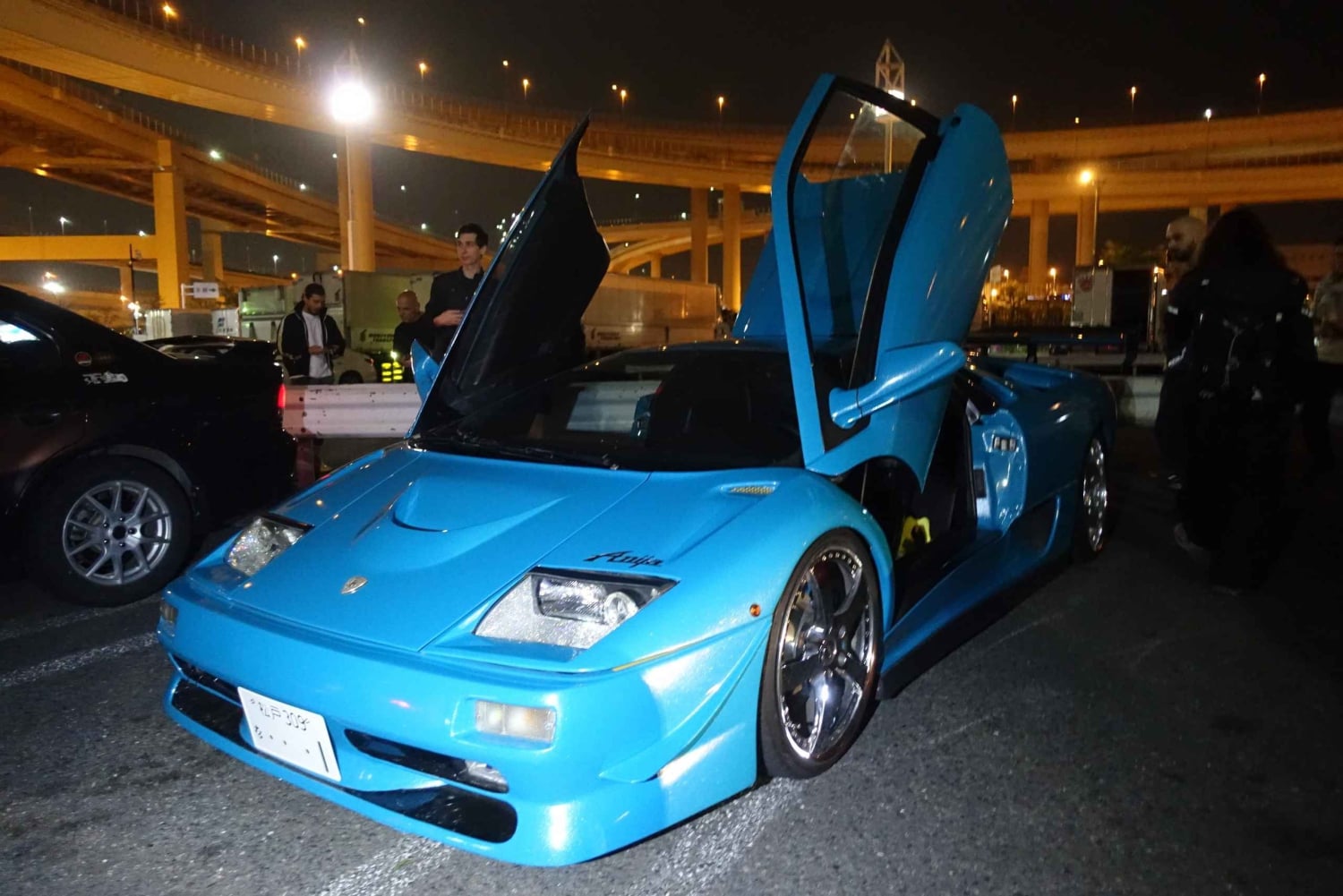 Токио: ночная экскурсия на спортивных автомобилях по месту встречи Daikoku Car Meet