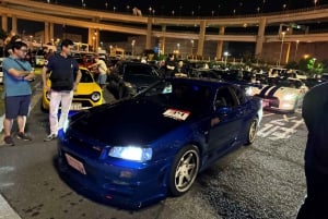 Tour cultural por la cultura JDM en Daikoku, Tokio, en un vehículo Toyota