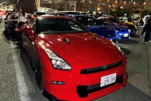 Tour cultural por la cultura JDM en Daikoku, Tokio, en un vehículo Toyota