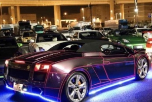 Tour cultural por la cultura JDM en Daikoku, Tokio, en un vehículo Toyota