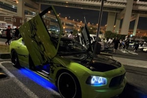 Tour cultural por la cultura JDM en Daikoku, Tokio, en un vehículo Toyota